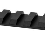 156900