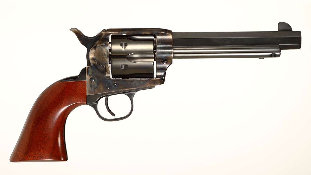 TAYLOR'S & COMPANY DRIFTER 357MAG BL/WD 5.5" 3 TAYLOR'S & COMPANY DRIFTER 357MAG BL/WD 5.5"
