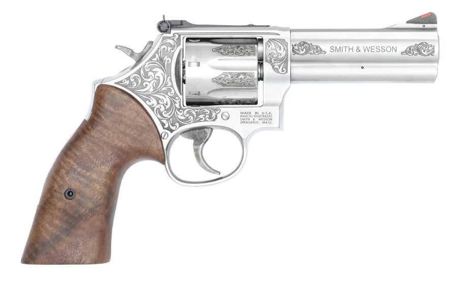 SMITH & WESSON 686 PLUS 357 MAG 4.1IN BARREL 7RD SS ENGRAVED WALNUT GRIPS 14783 3 SMITH & WESSON 686 PLUS 357 MAG 4.1IN BARREL 7RD SS ENGRAVED WALNUT GRIPS 14783